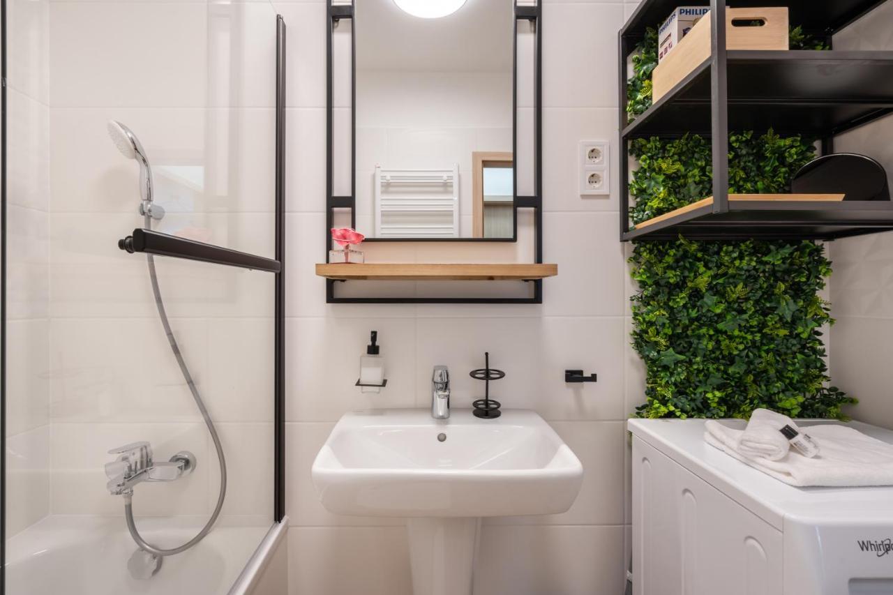 Westside River Apartment Βουδαπέστη Εξωτερικό φωτογραφία